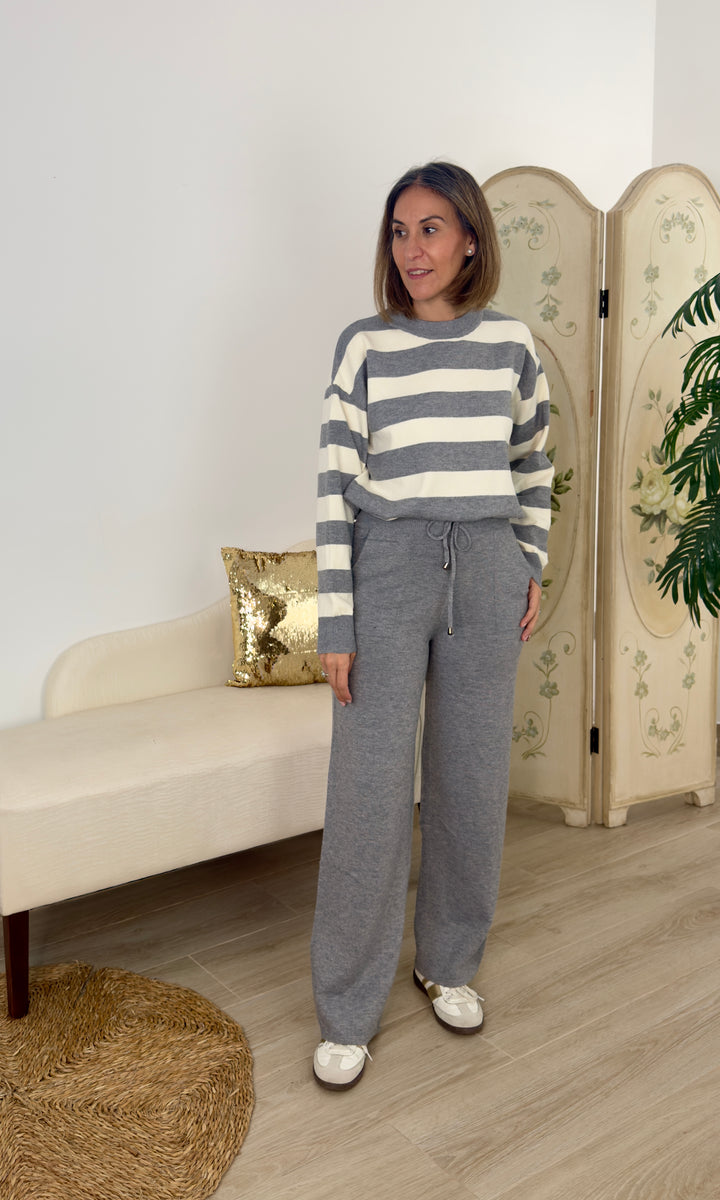 Conjunto Corina