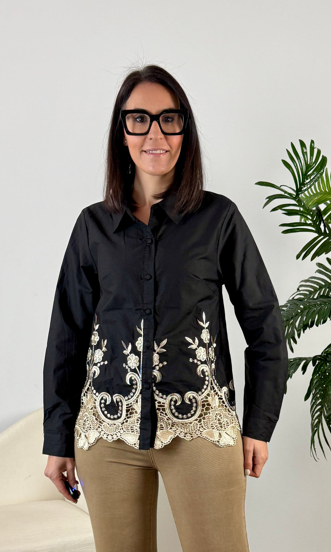 Camisa Blonda Encaje Negra